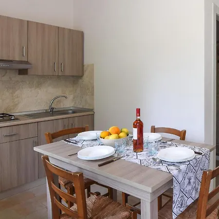 1 Bedroom Gorgeous In Ricadi