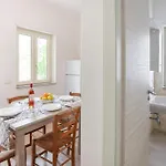 1 Bedroom Gorgeous In 아파트 리카디