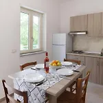 1 Bedroom Gorgeous In 아파트