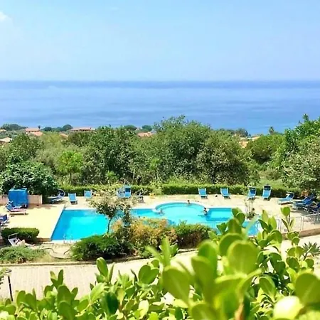 Appartement Gorgeous In With House Sea View Ricadi